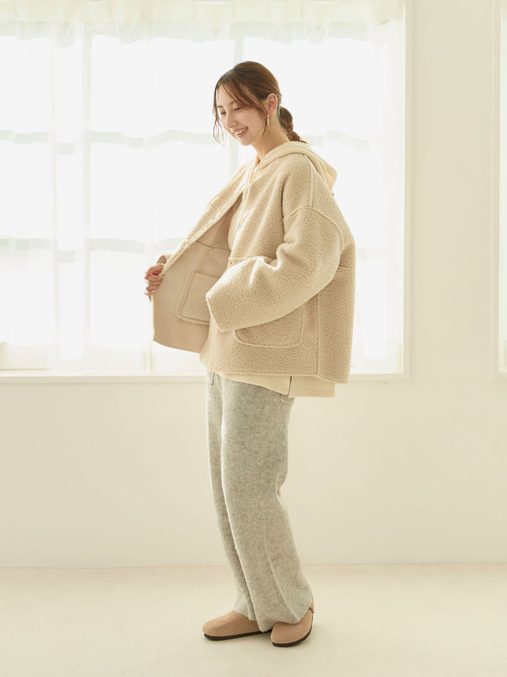 【マタニティ・産後】リバーシブルボアダッカー付きジャケット Beige