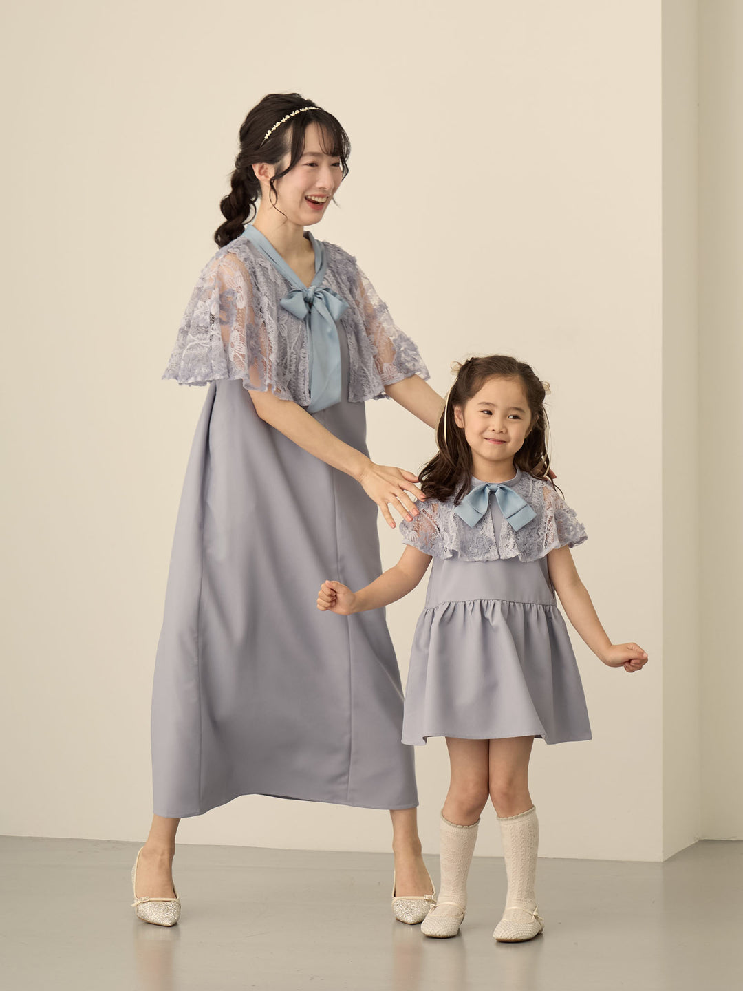 [Maternity/Nursing Wear] Lace Cape Dress Blue