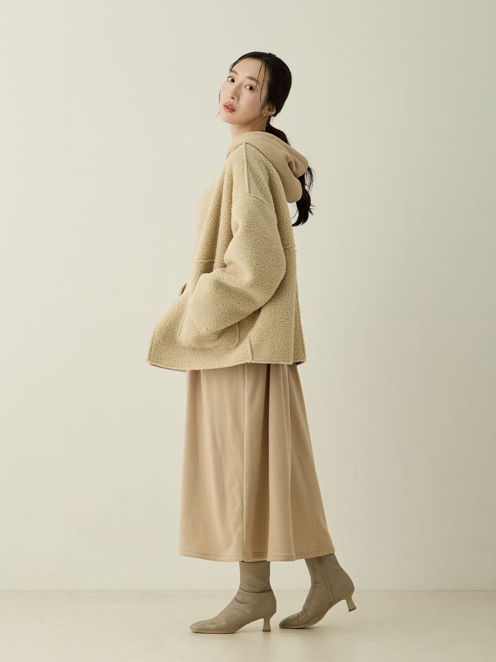 【マタニティ・産後】リバーシブルボアダッカー付きジャケット Beige