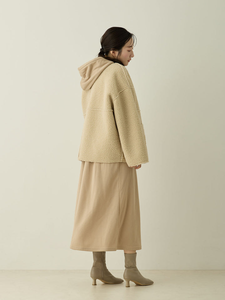 【マタニティ・産後】リバーシブルボアダッカー付きジャケット Beige