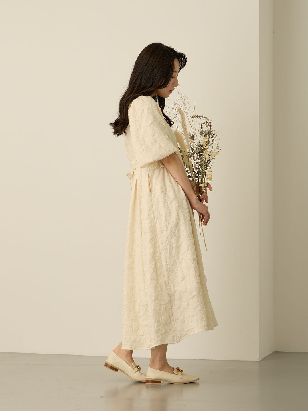 [Maternity/Nursing Wear] Balloon Sleeve Tuck Dress Ecru