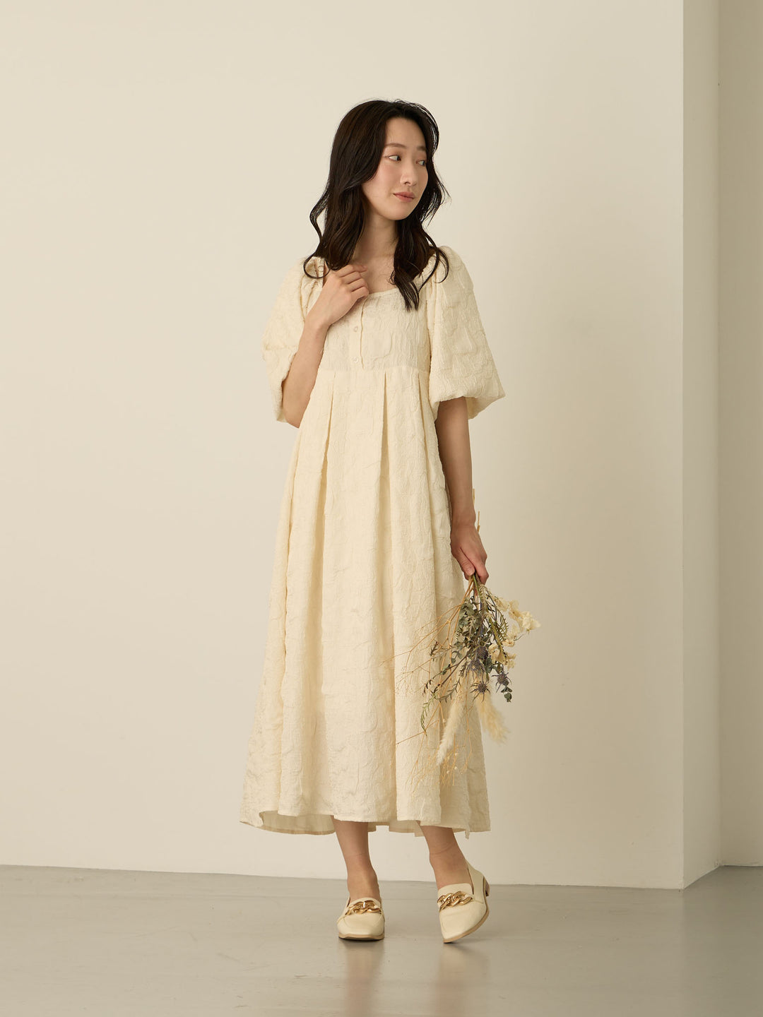 [Maternity/Nursing Wear] Balloon Sleeve Tuck Dress Ecru