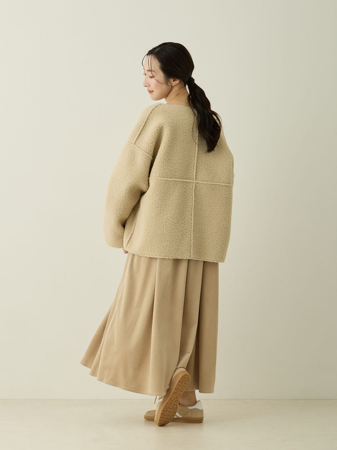 【マタニティ・産後】リバーシブルボアダッカー付きジャケット Beige