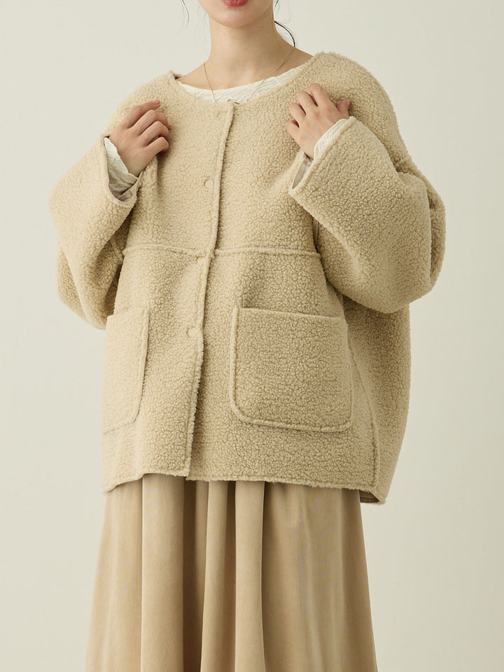 【マタニティ・産後】リバーシブルボアダッカー付きジャケット Beige