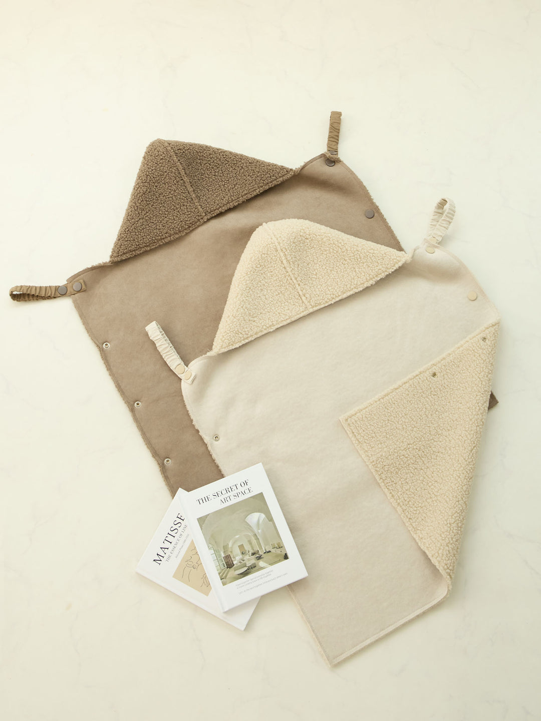 【マタニティ・産後】リバーシブルボアダッカー付きジャケット Beige