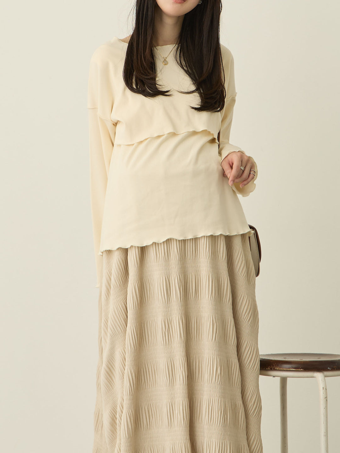 [Maternity/Nursing Wear] Fleece-lined Long T-shirt, Ivory