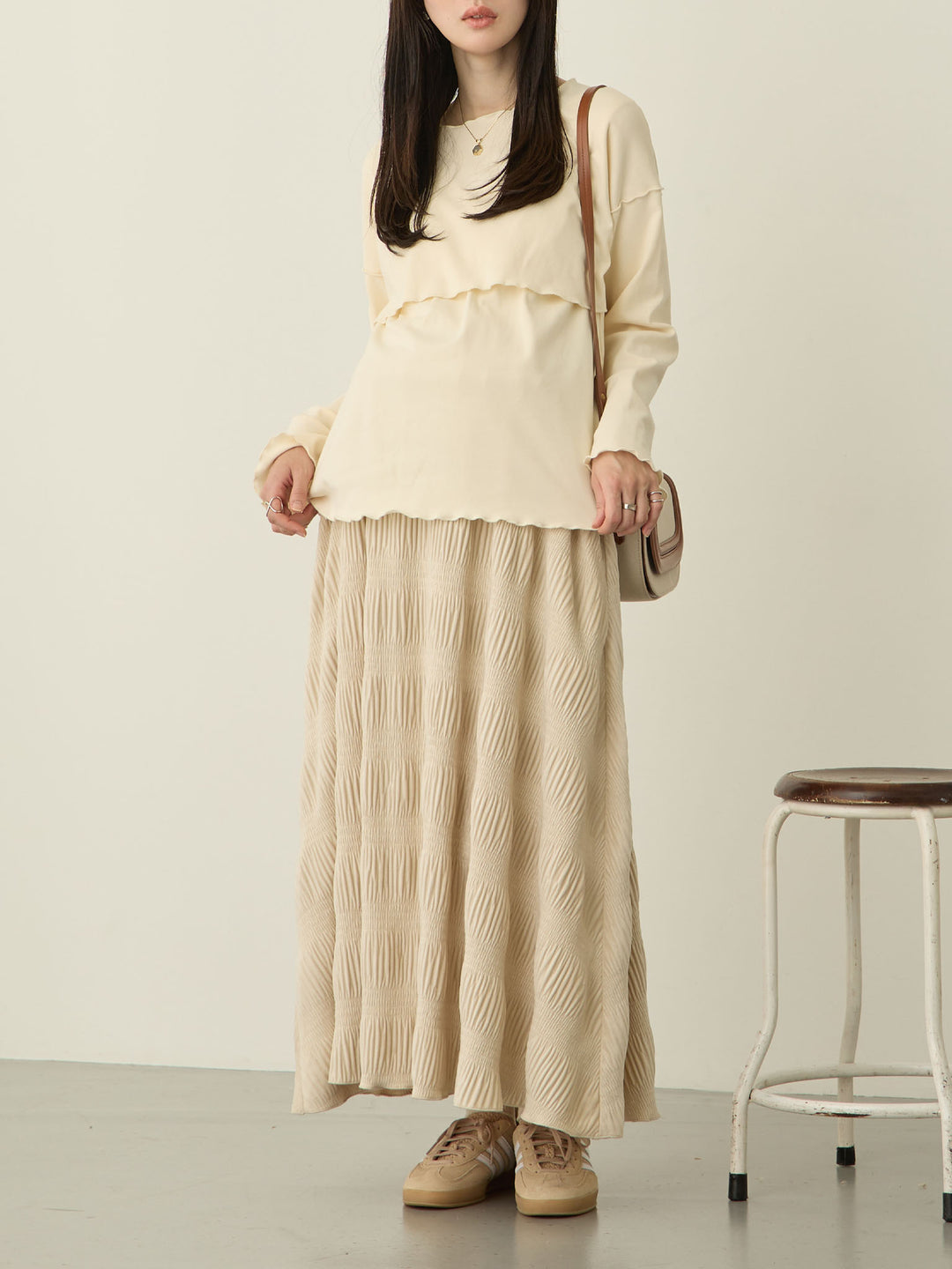 [Maternity/Nursing Wear] Fleece-lined Long T-shirt, Ivory